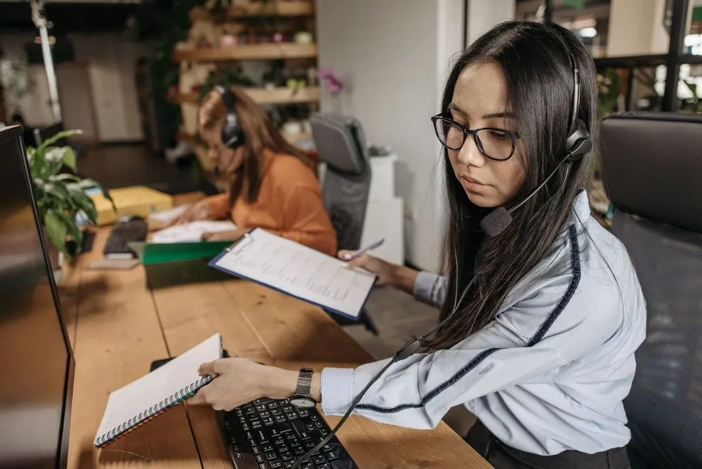 Assistente administrativo: dicas para ir além das tarefas do dia a dia