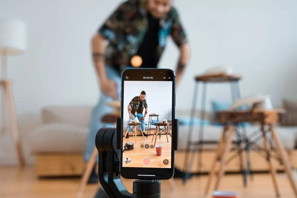 Como gravar vídeo com o celular e ter resultado profissional